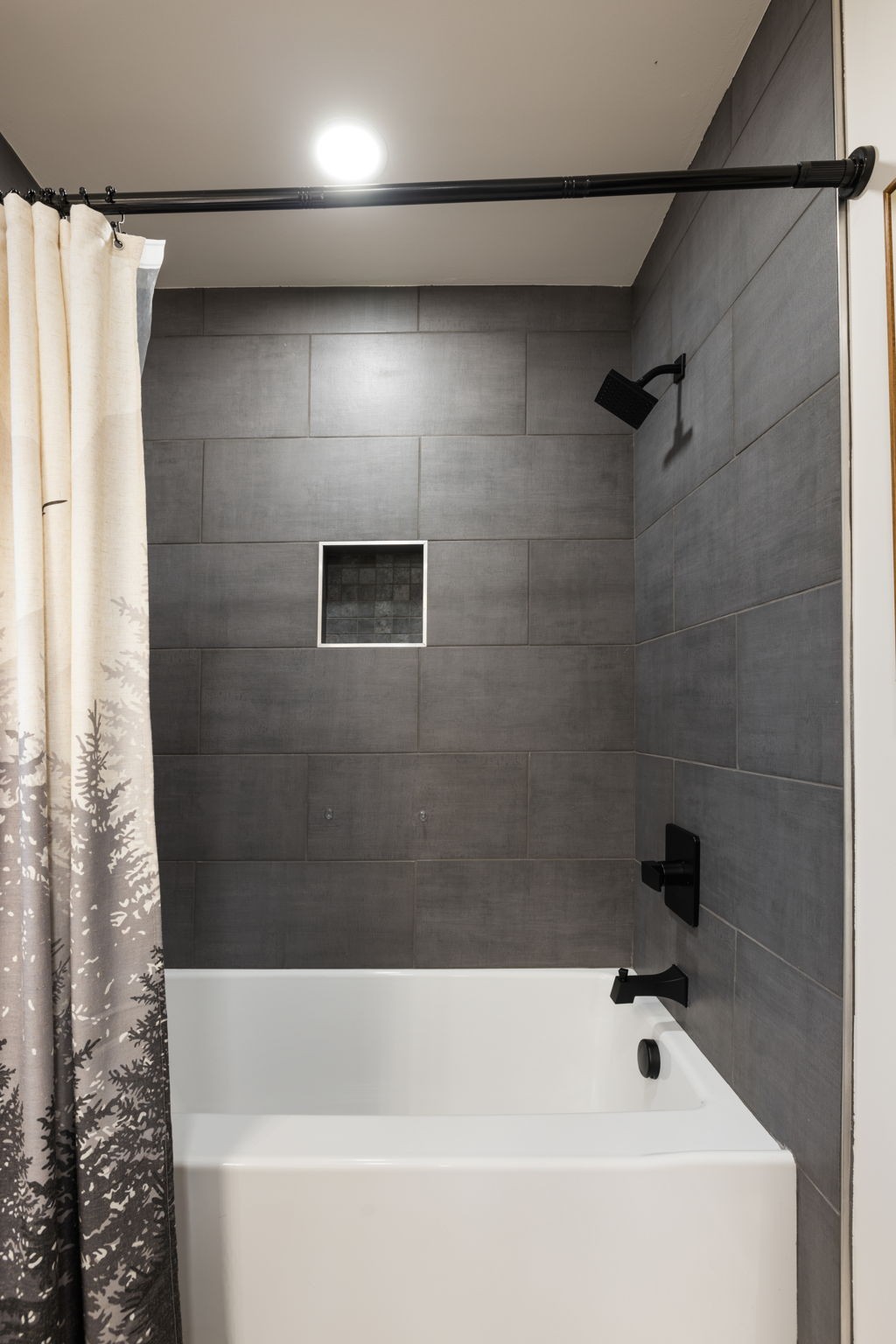 8575 Saundersville Rd