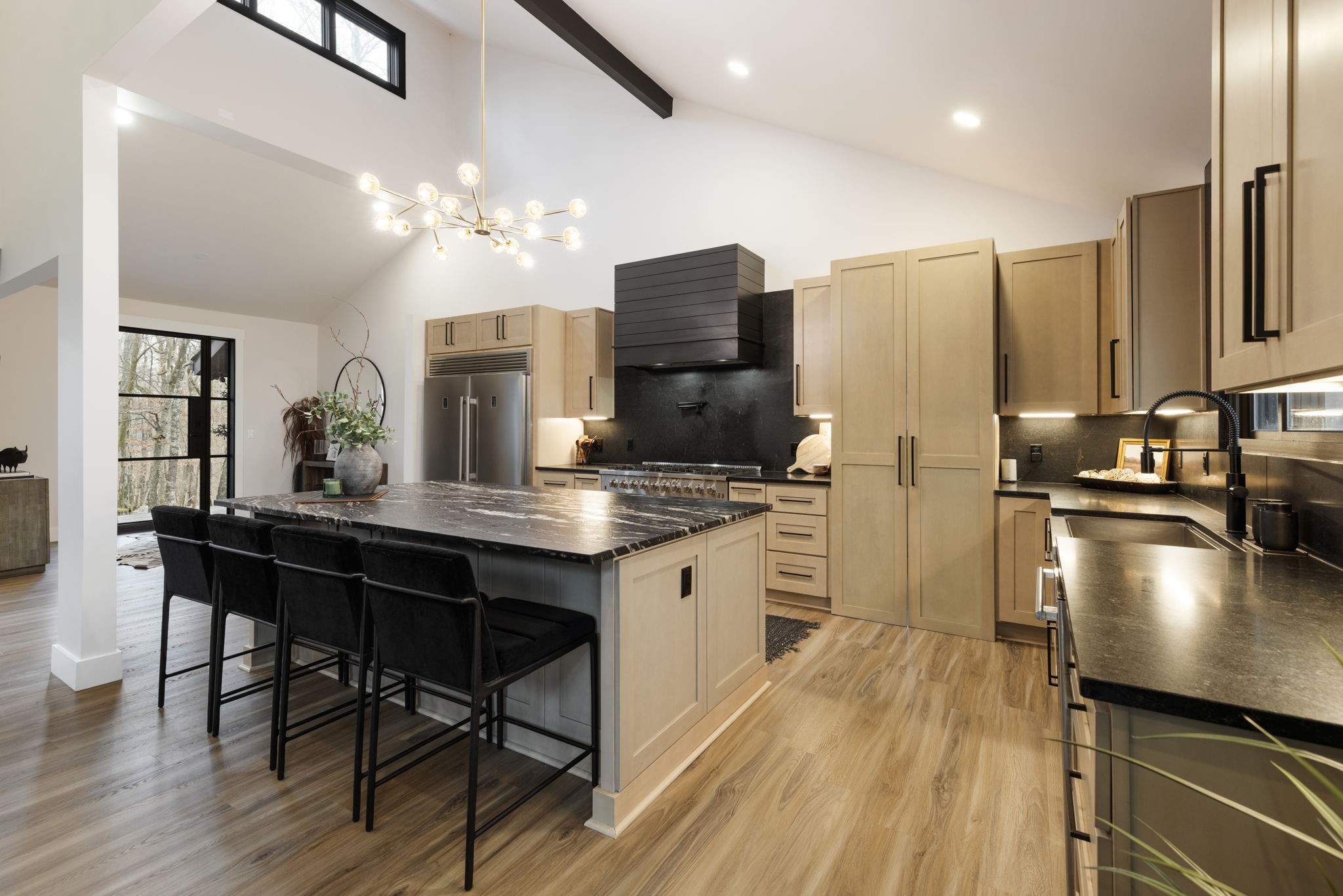 8575 Saundersville Rd