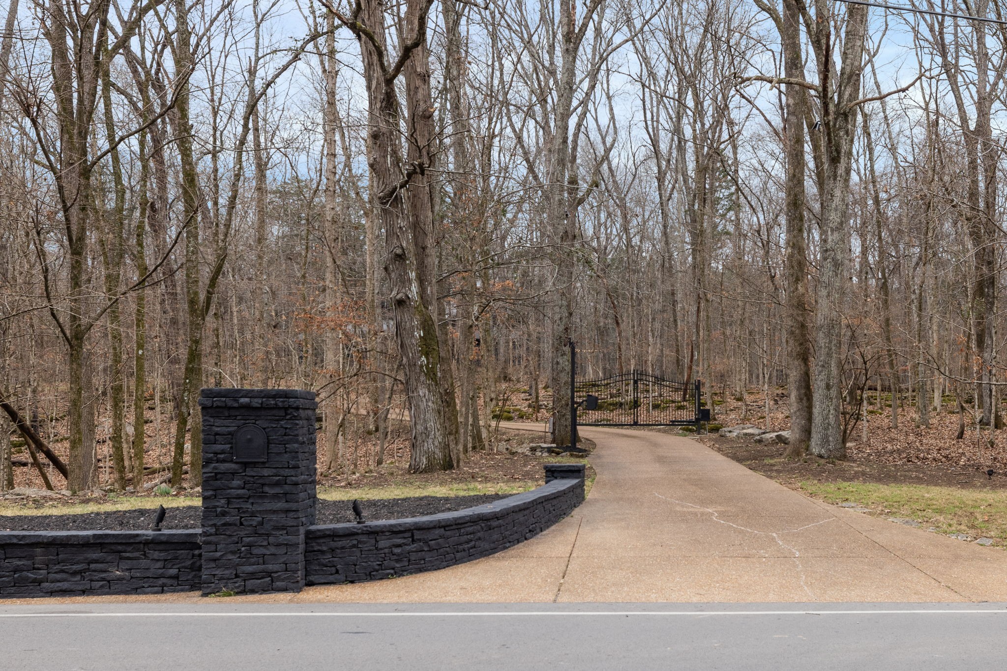 8575 Saundersville Rd