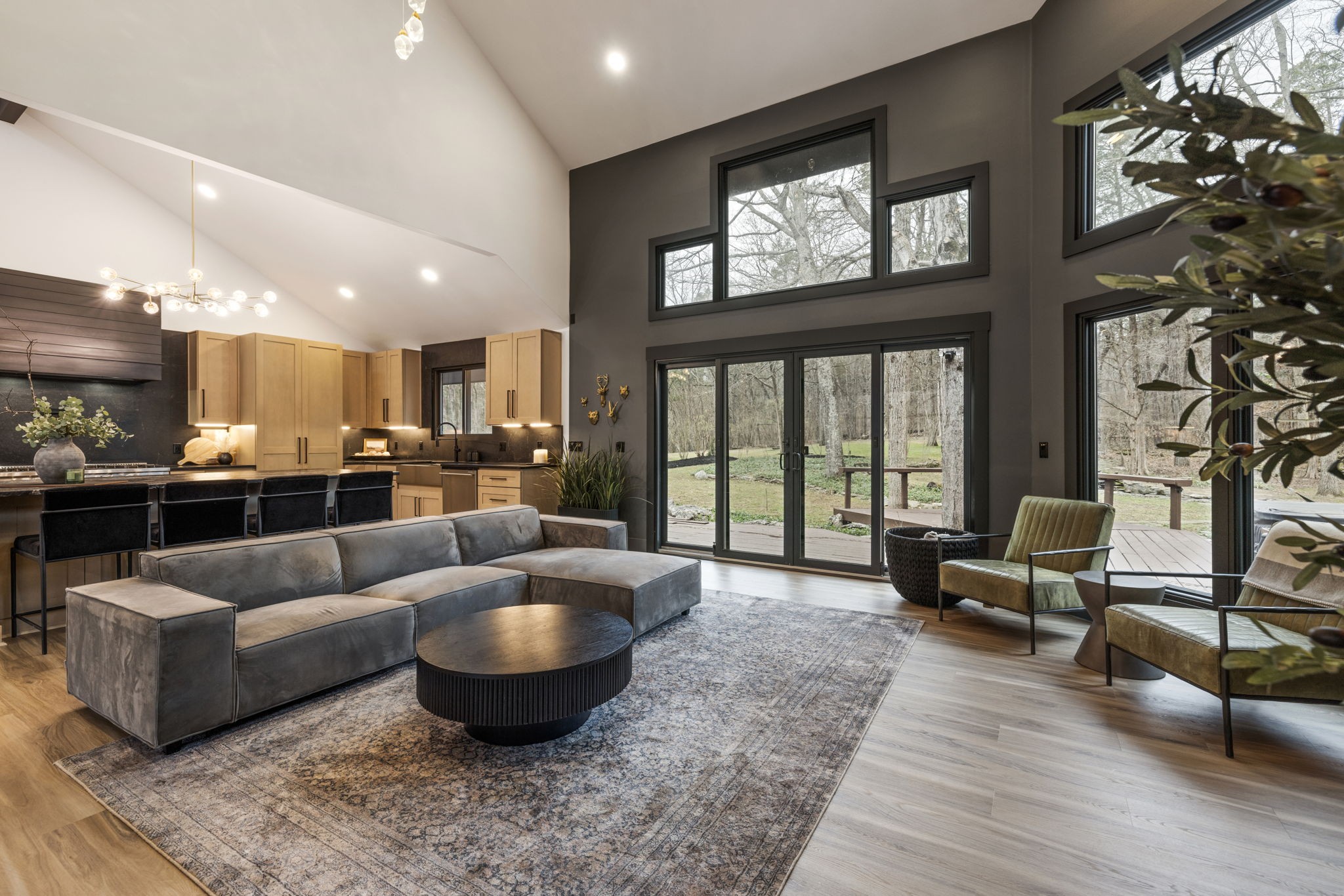 8575 Saundersville Rd