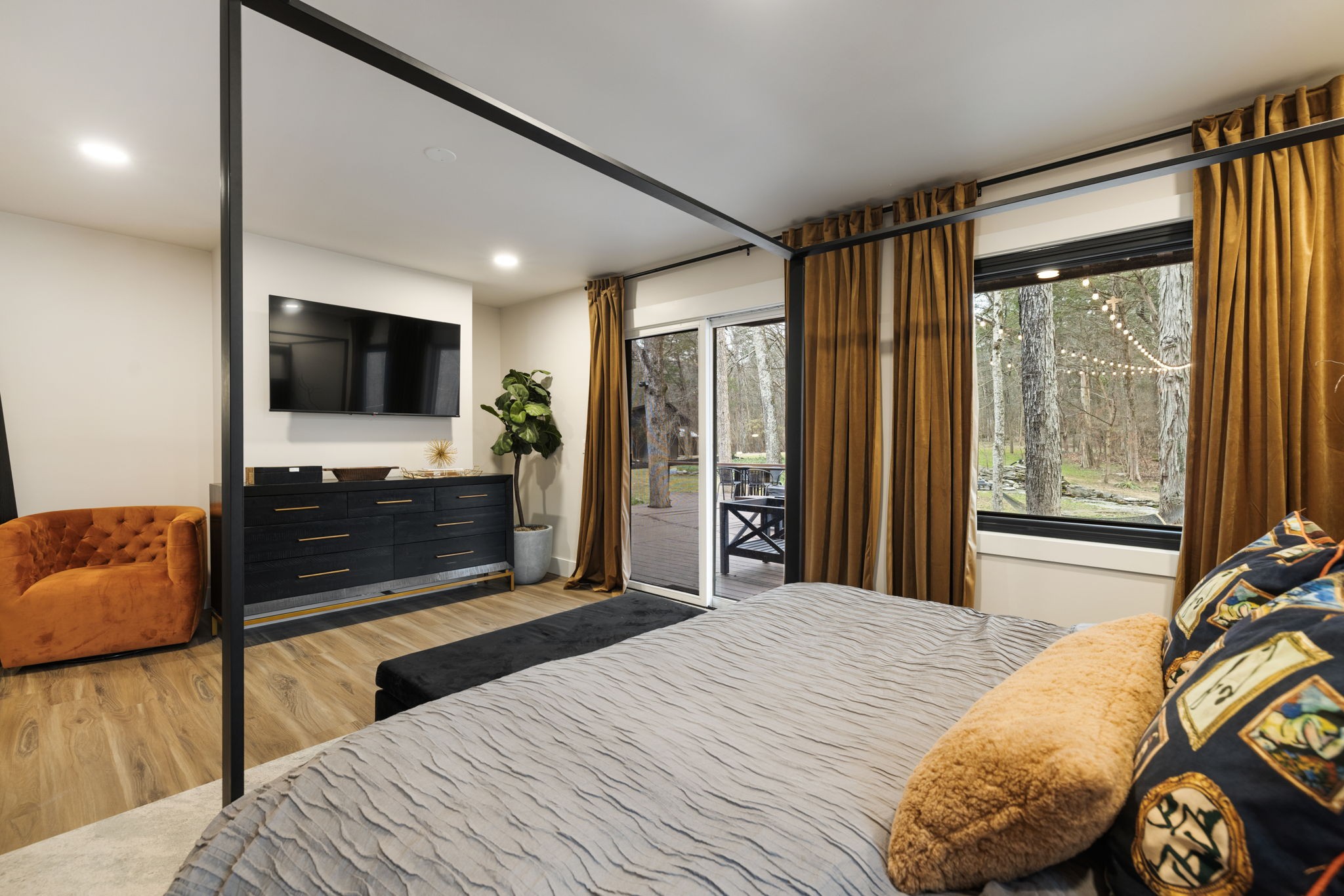 8575 Saundersville Rd