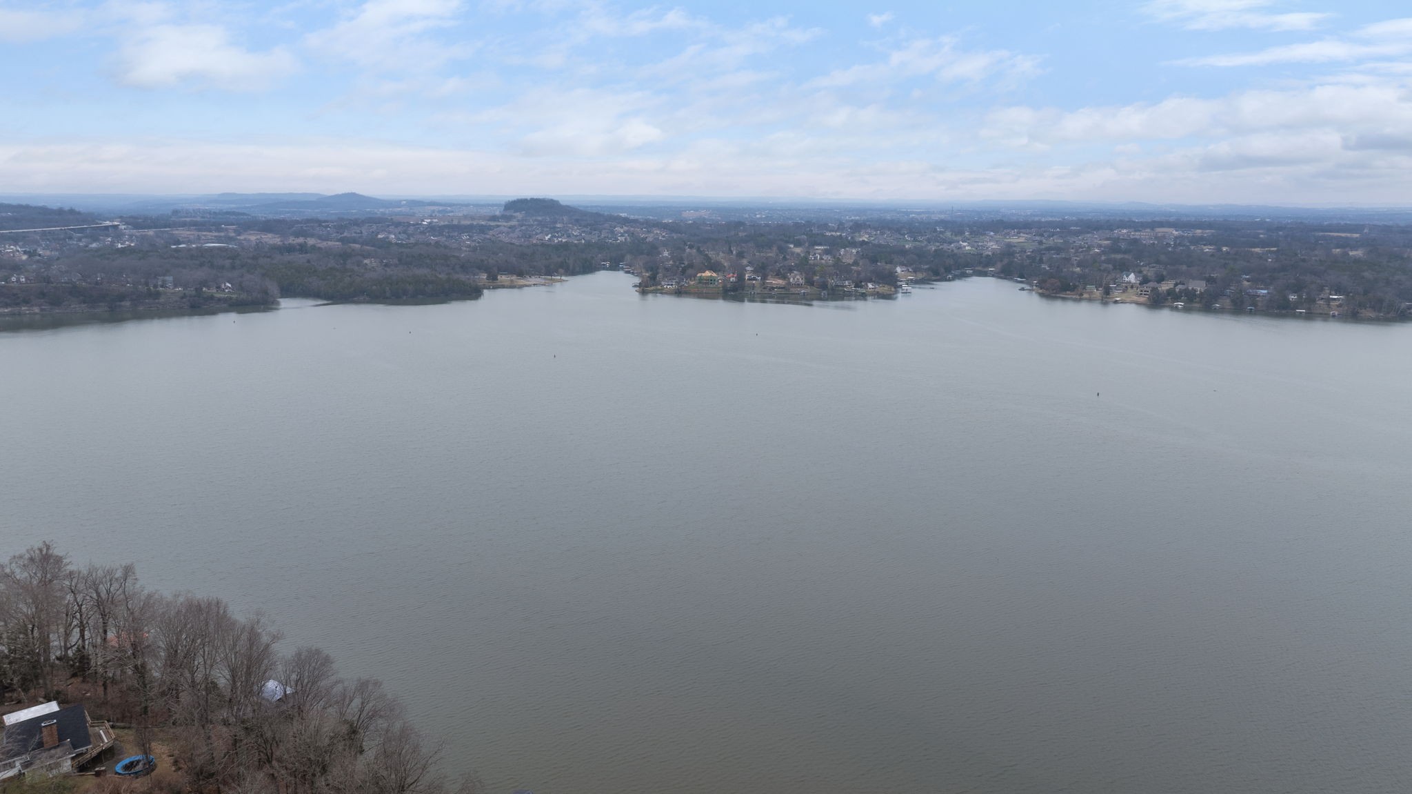 442 Lakeview Cir