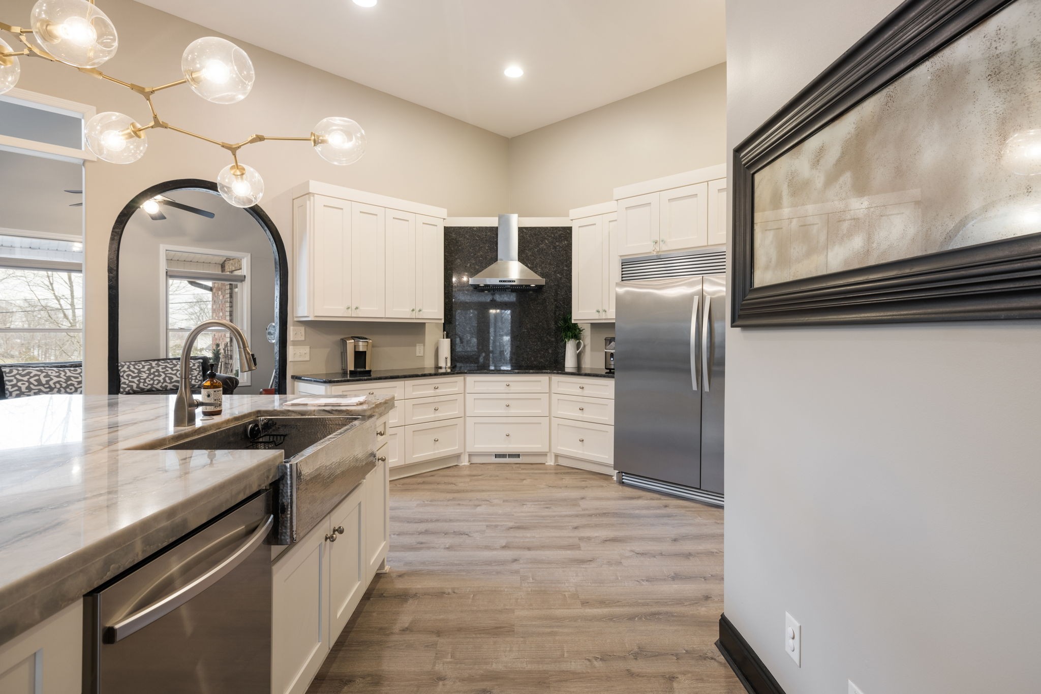 442 Lakeview Cir