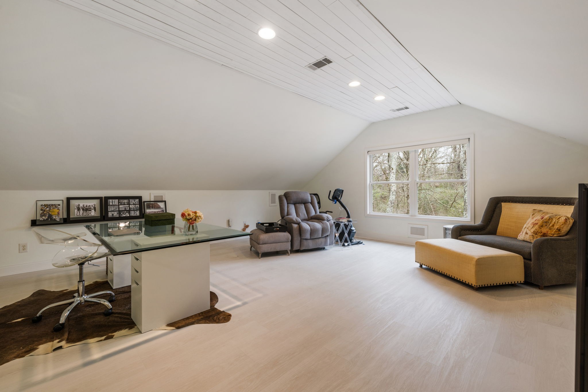 442 Lakeview Cir
