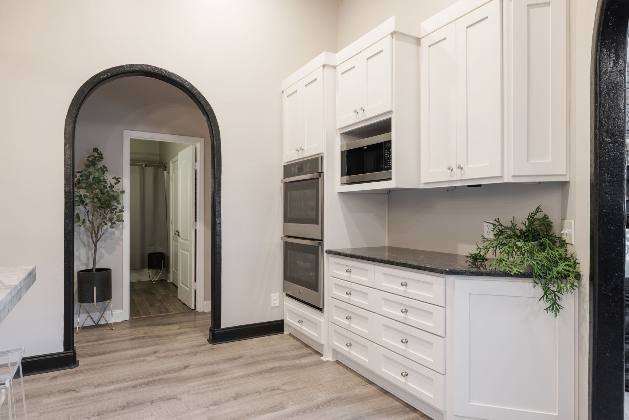 442 Lakeview Cir