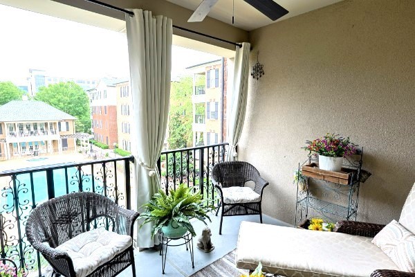 307 Seven Springs Way Unit: 304