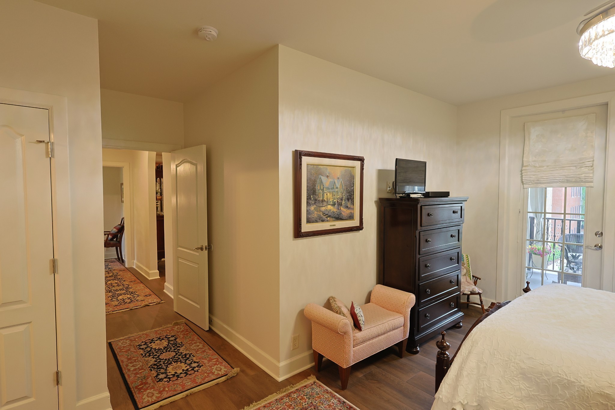 307 Seven Springs Way Unit: 304