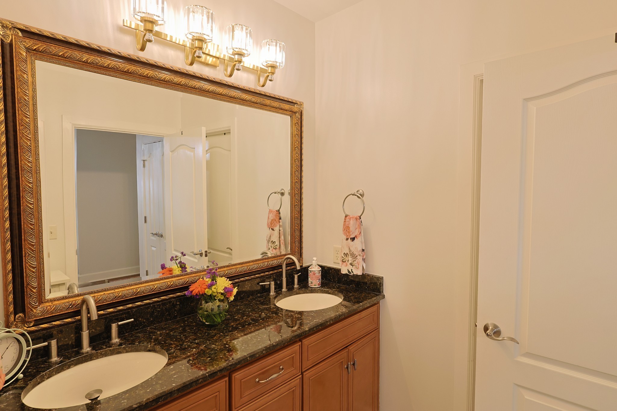 307 Seven Springs Way Unit: 304