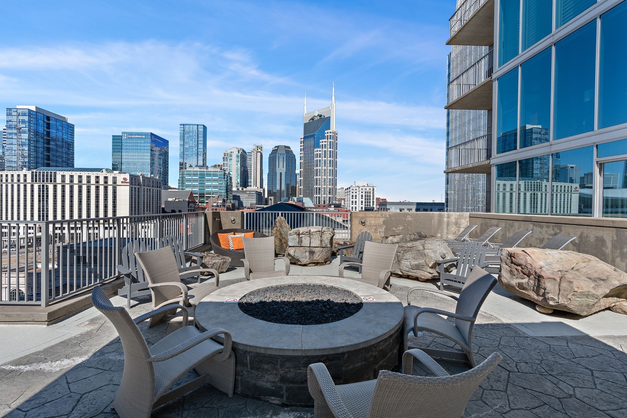 301 Demonbreun St Unit: 602