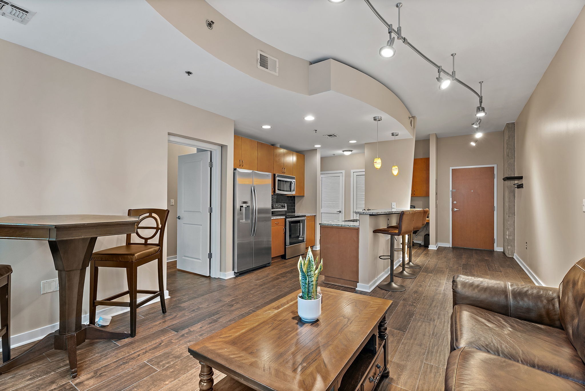 301 Demonbreun St Unit: 602