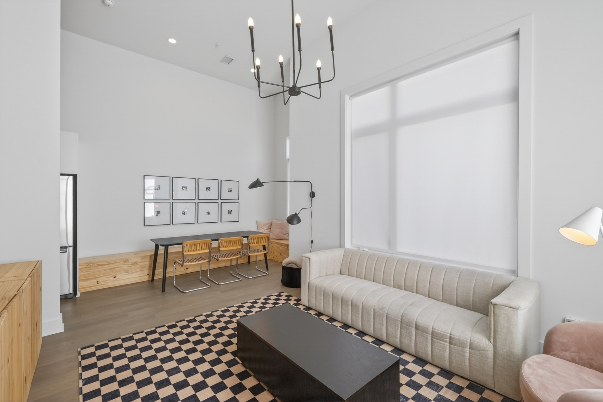 1041 E Trinity Ln Unit: 116