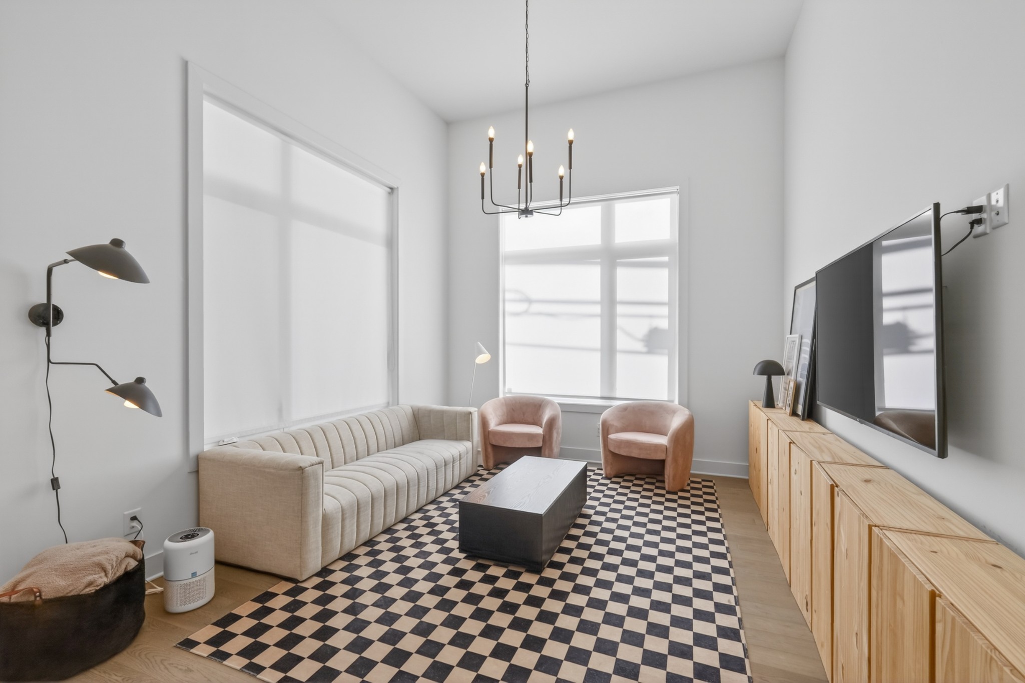 1041 E Trinity Ln Unit: 116