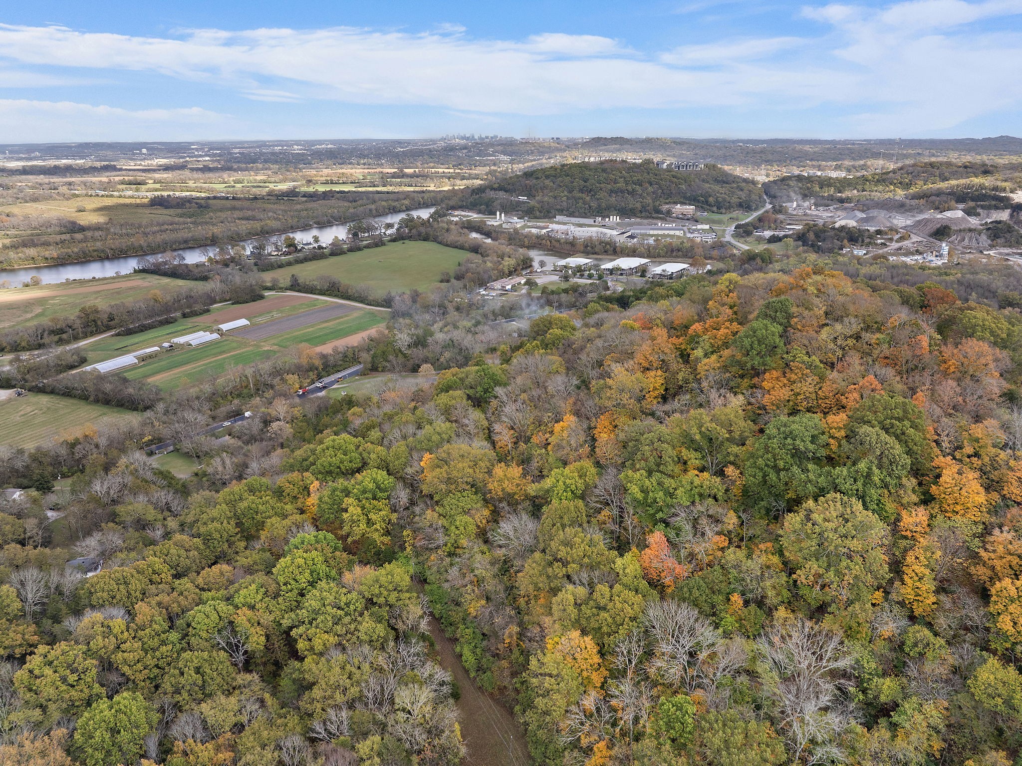 6916 River Road Pike