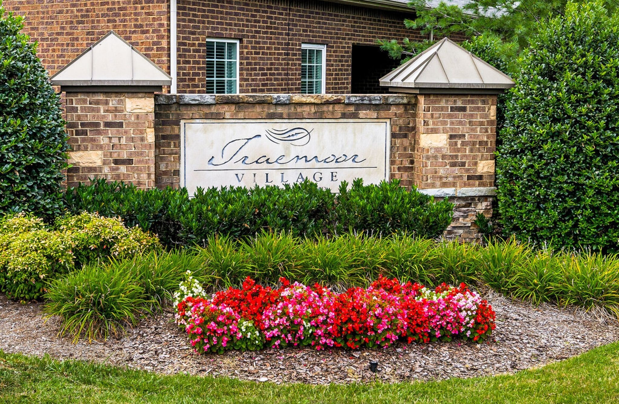 2349 Traemoor Village Pl