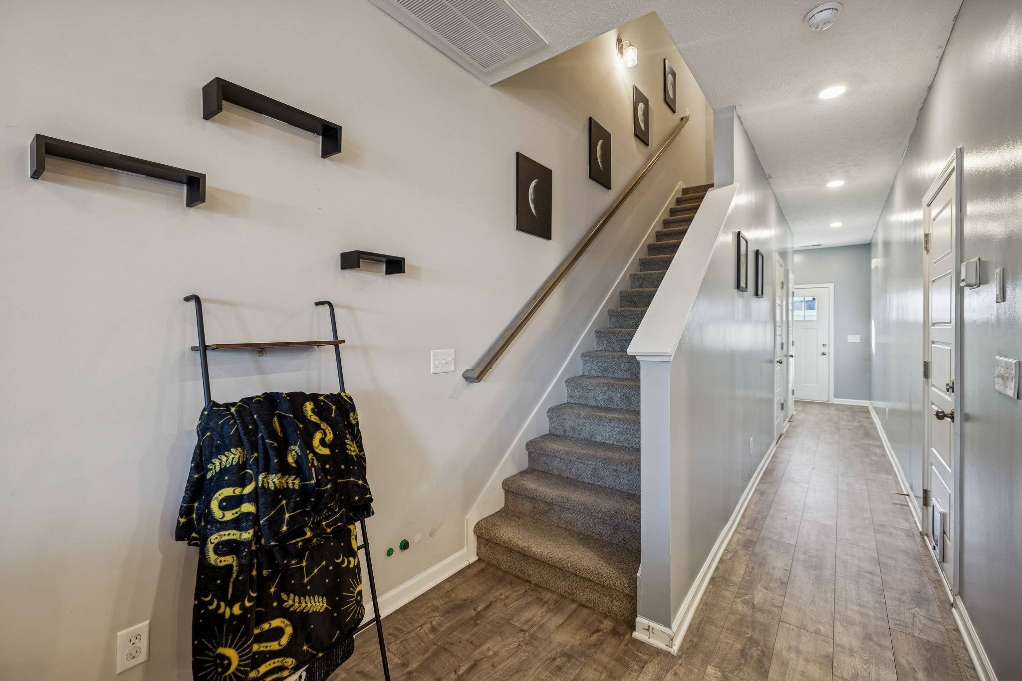 4347 Doral Dr