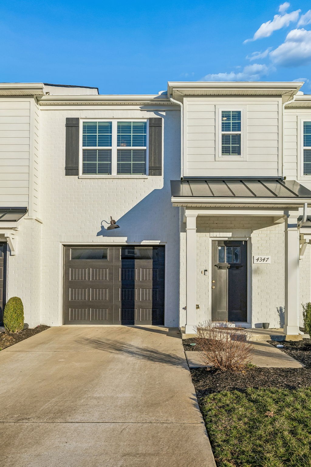 4347 Doral Dr