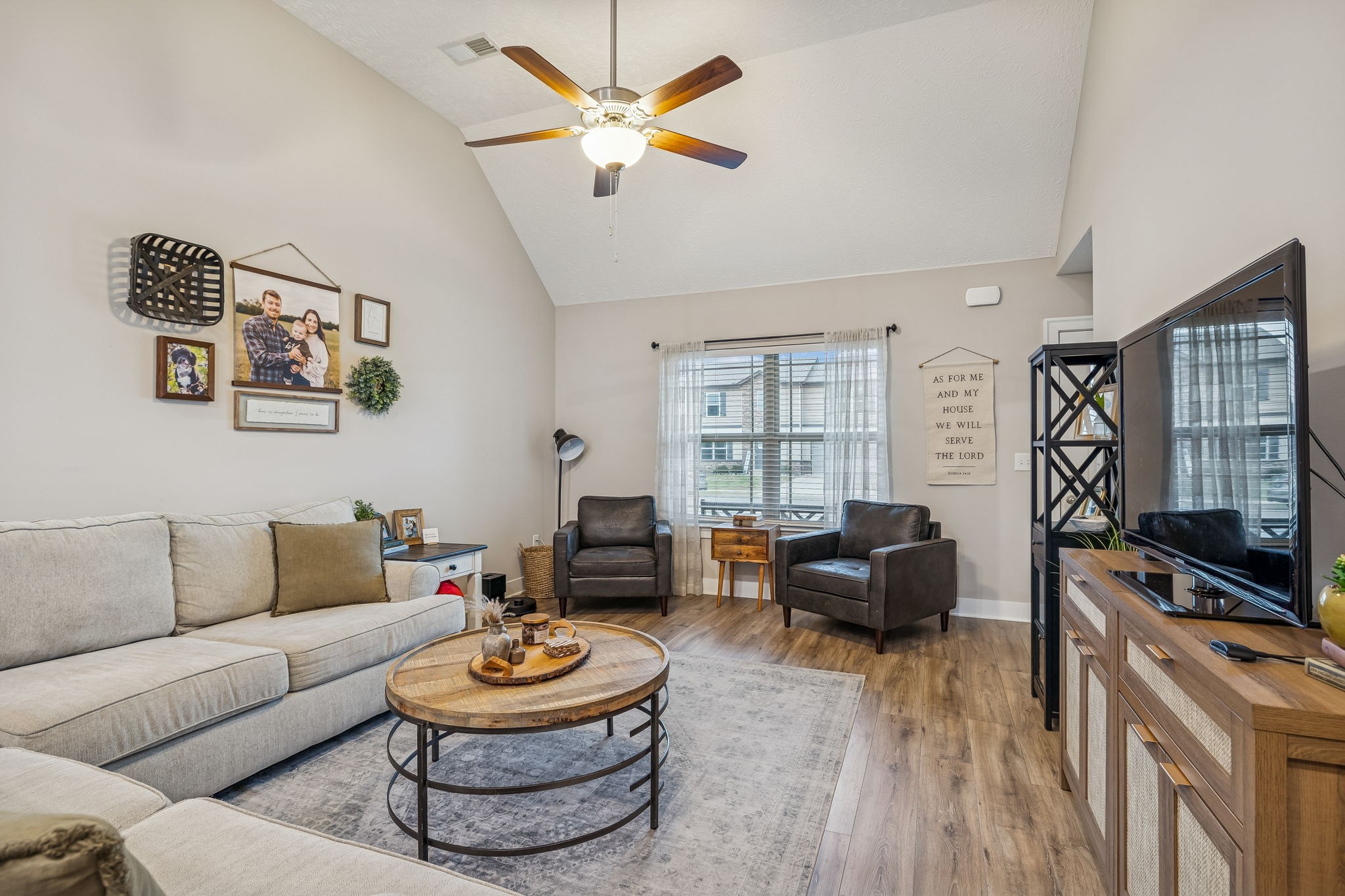 2808 Valley Farms Drive