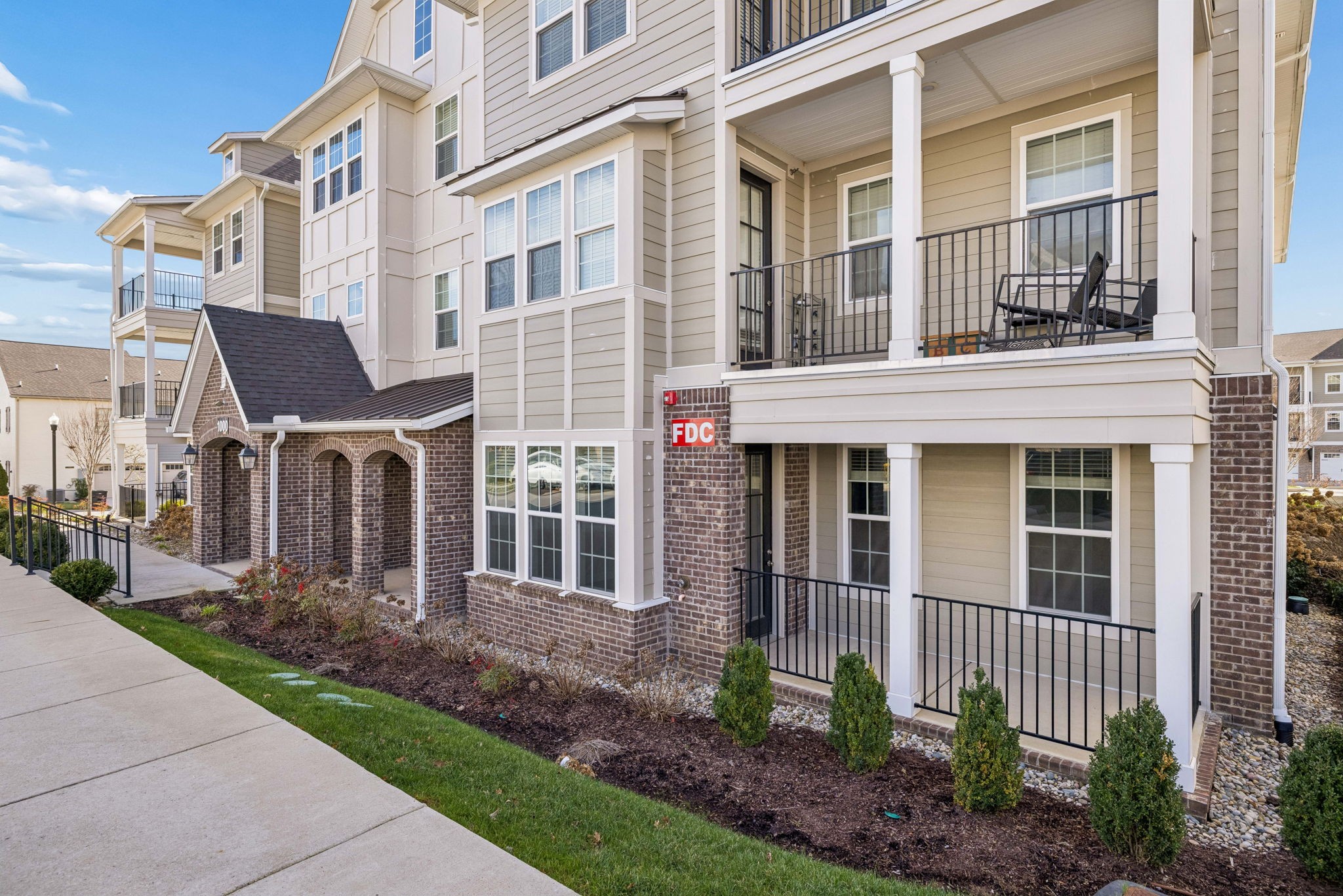 1000 Vintage Green Ln Unit: 1104