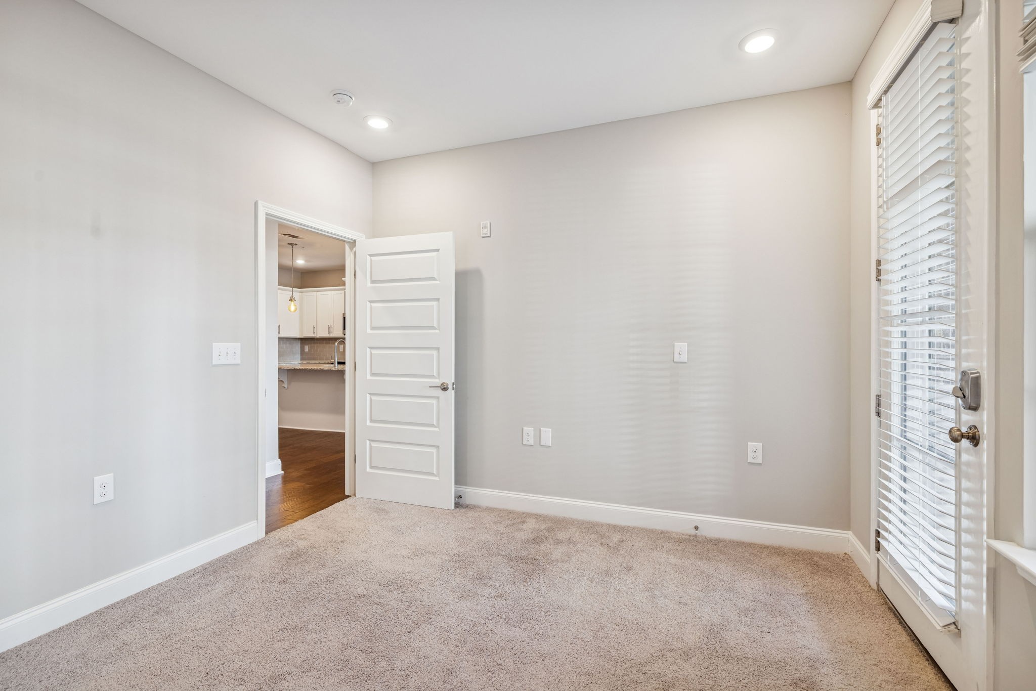 1000 Vintage Green Ln Unit: 1104