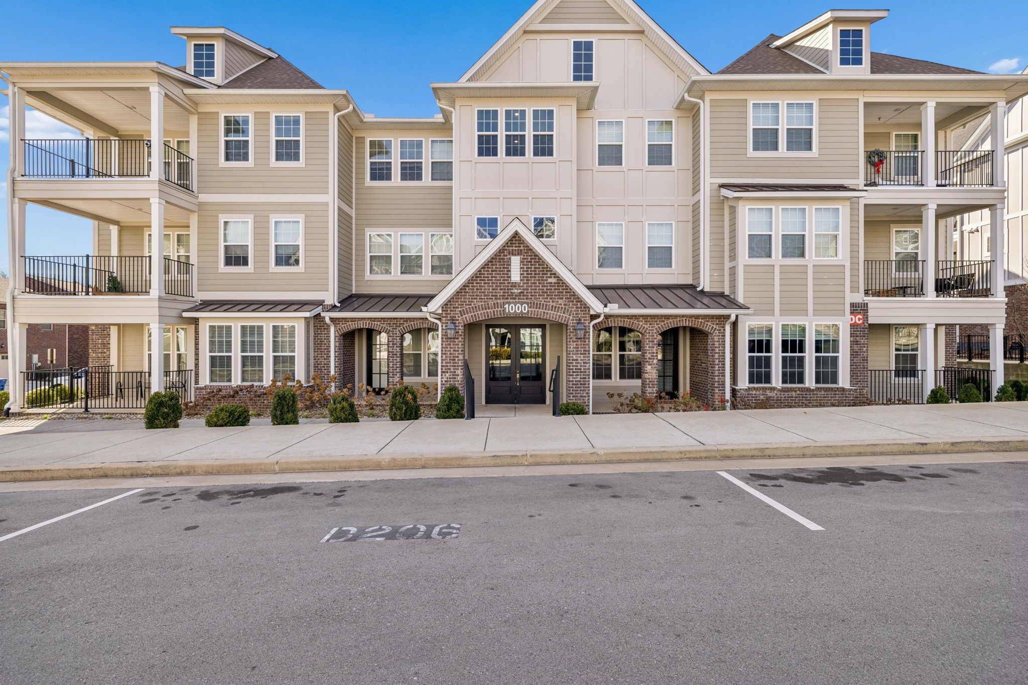 1000 Vintage Green Ln Unit: 1104