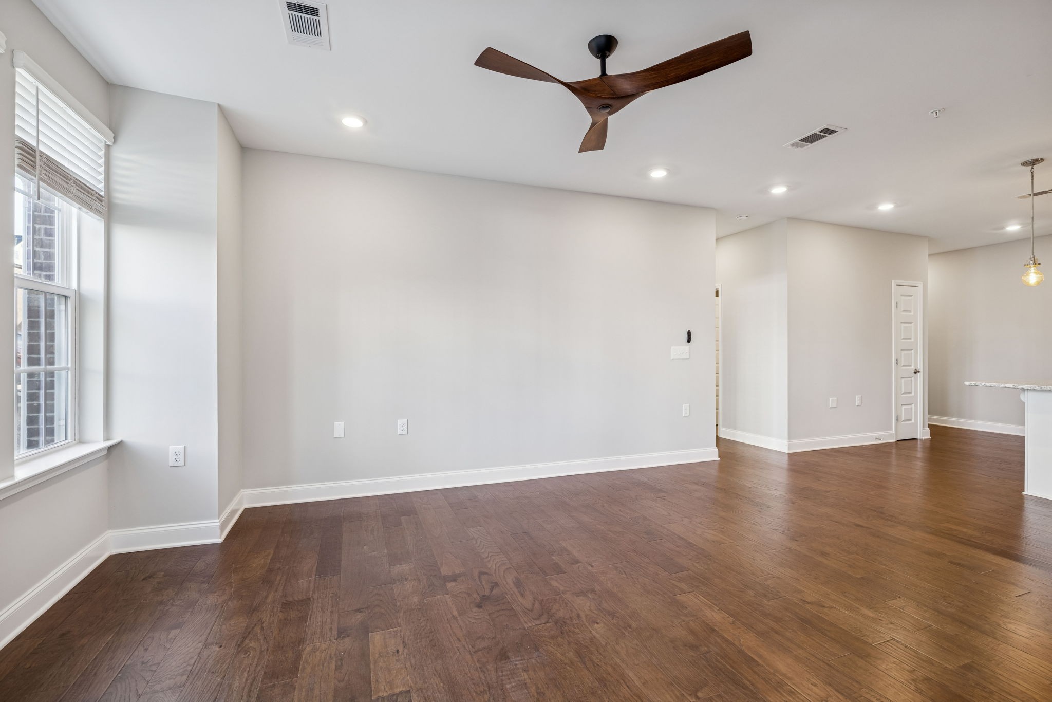 1000 Vintage Green Ln Unit: 1104