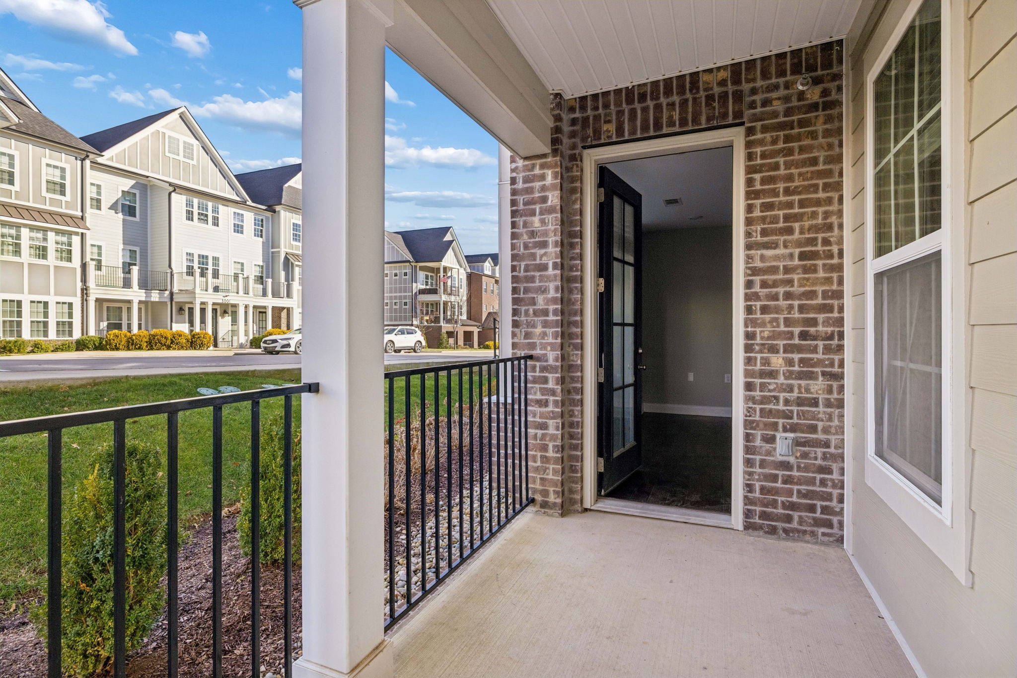 1000 Vintage Green Ln Unit: 1104