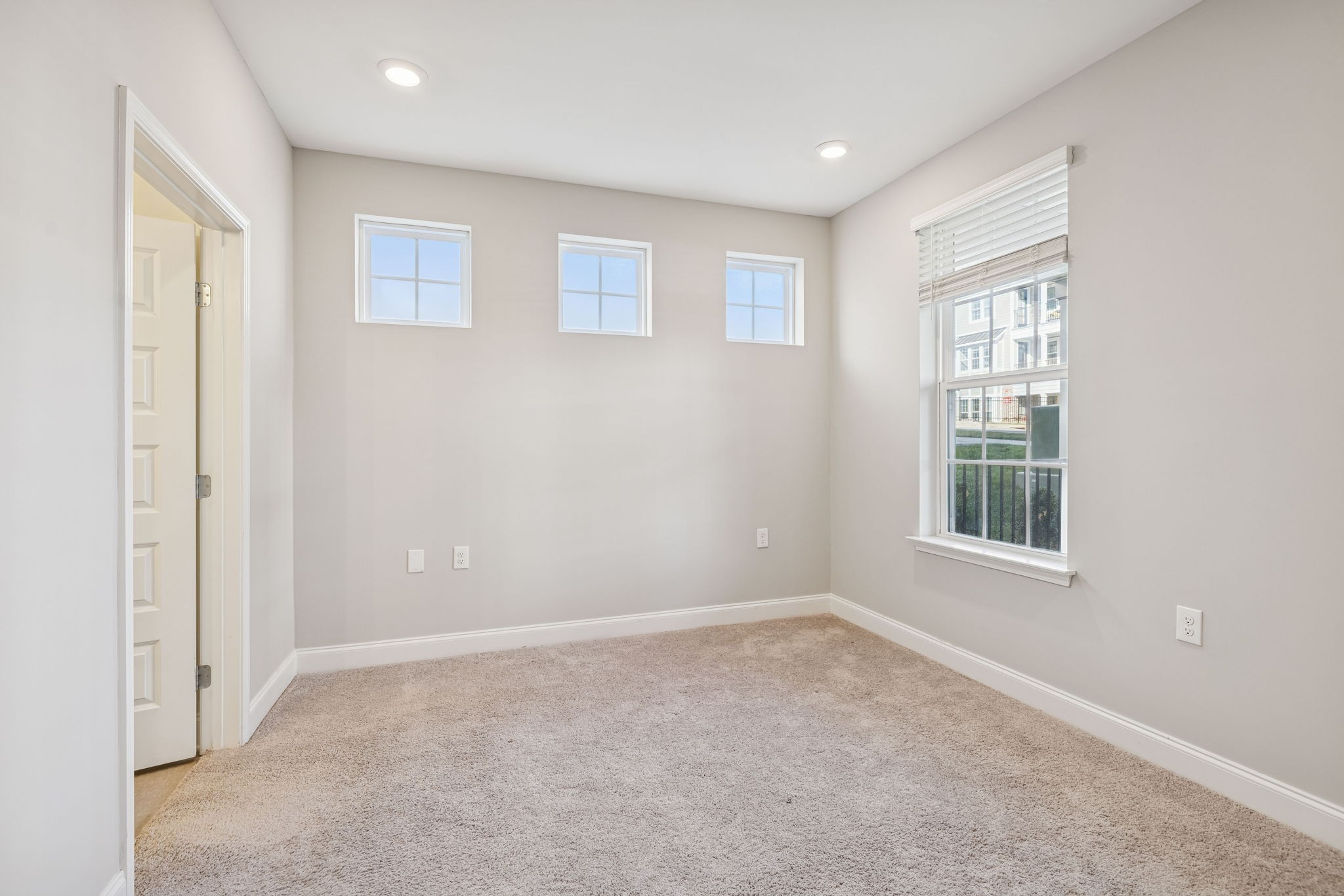 1000 Vintage Green Ln Unit: 1104