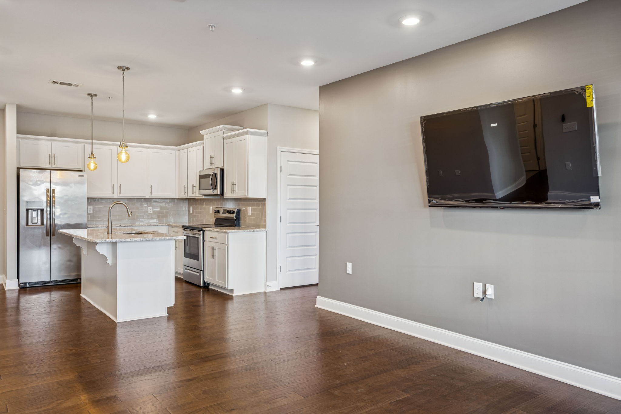 1000 Vintage Green Ln Unit: 1104