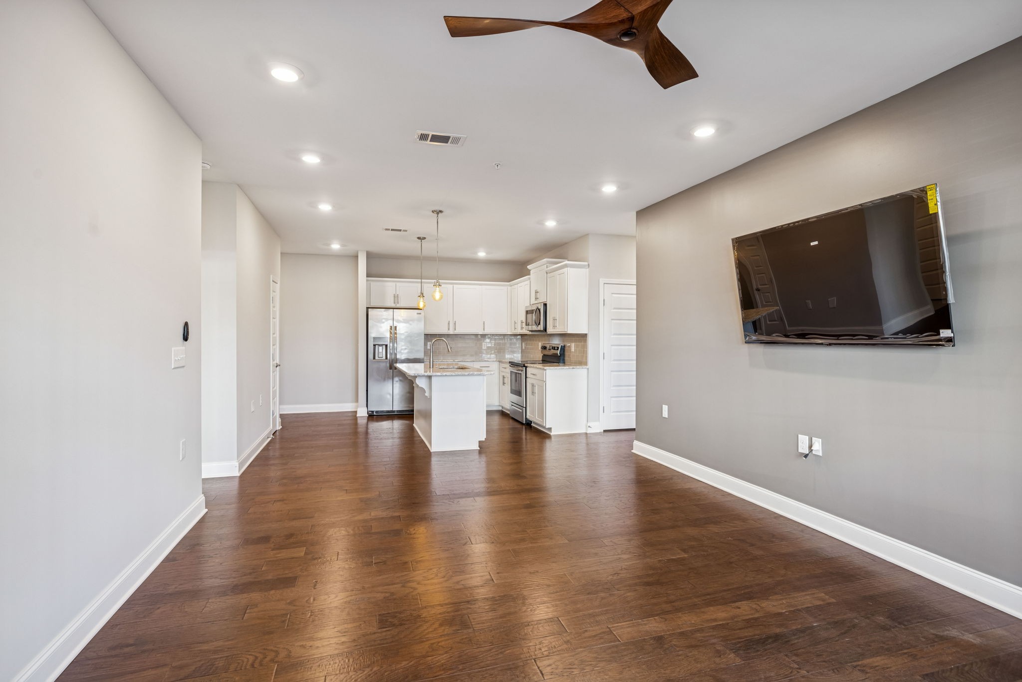 1000 Vintage Green Ln Unit: 1104