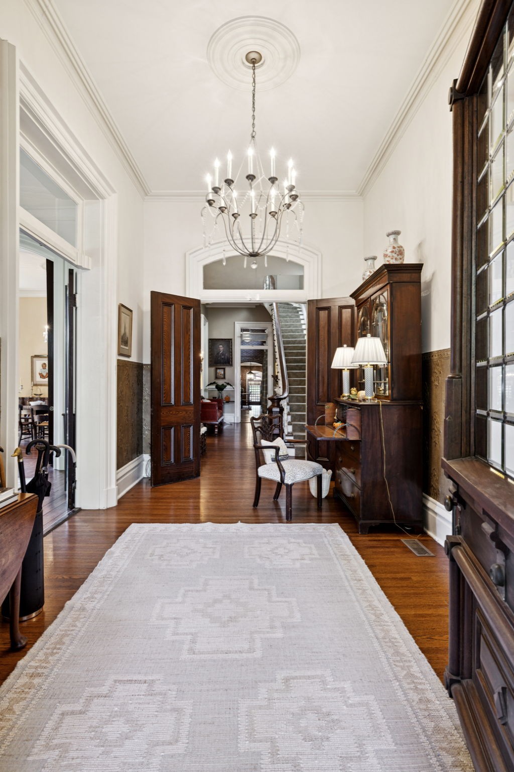 214 3rd Ave, S