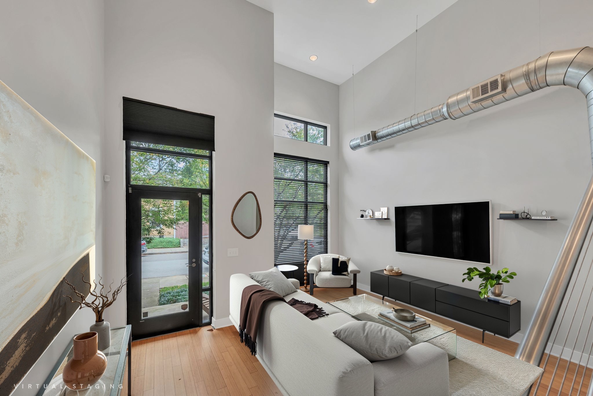 1100 Russell St Unit: 102