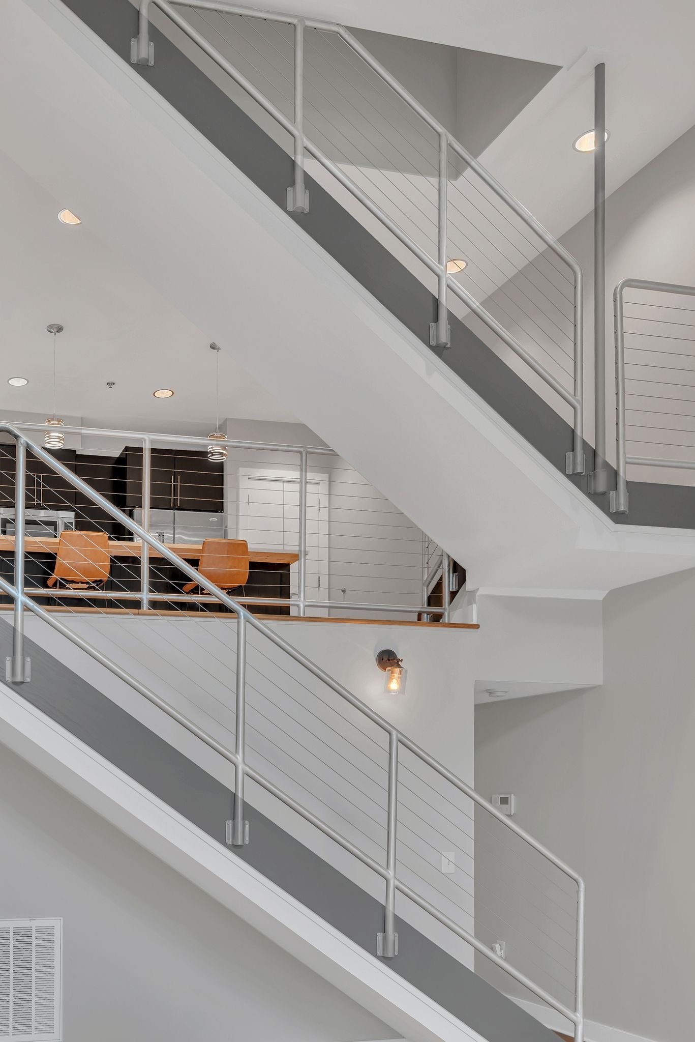 1100 Russell St Unit: 102