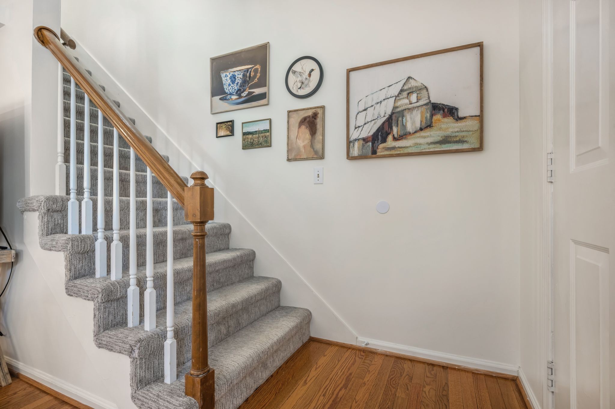 3135 Long Blvd Unit: 2