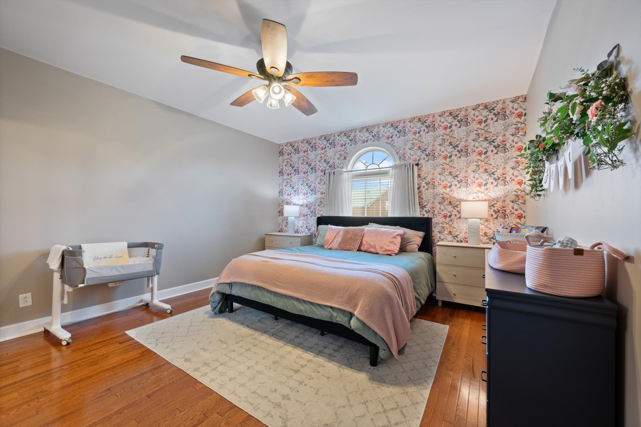 4949 Neyland Way