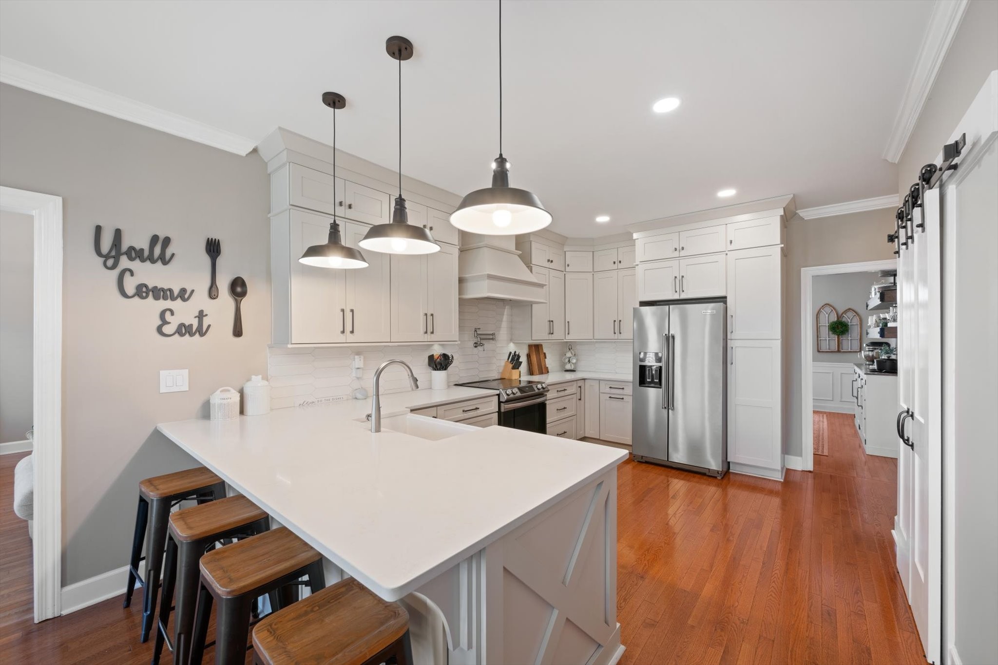4949 Neyland Way
