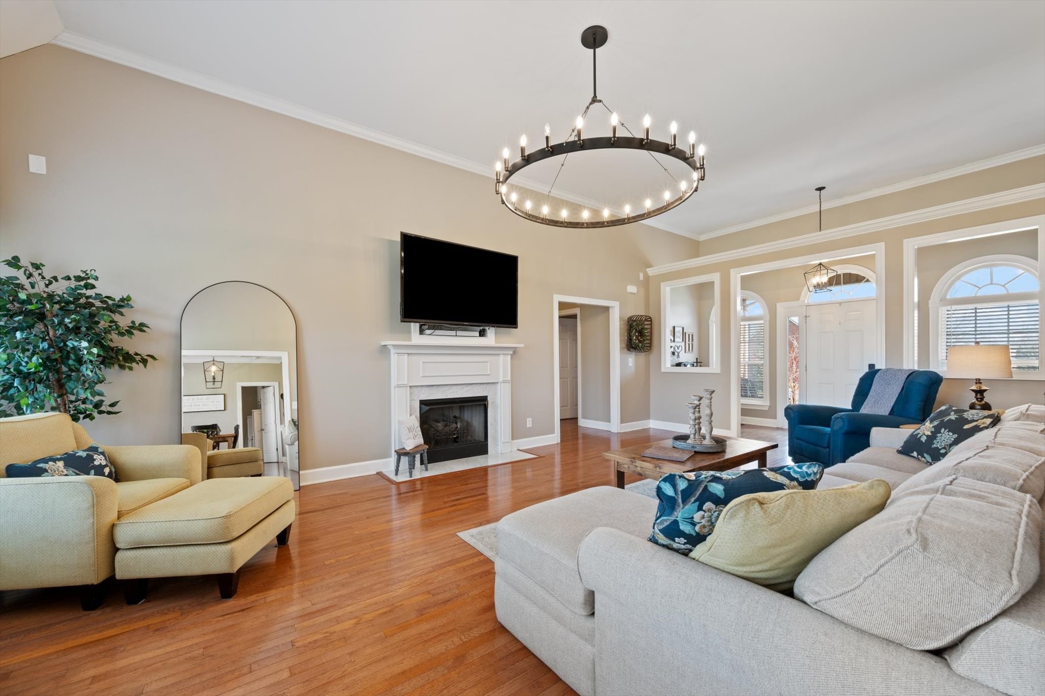4949 Neyland Way