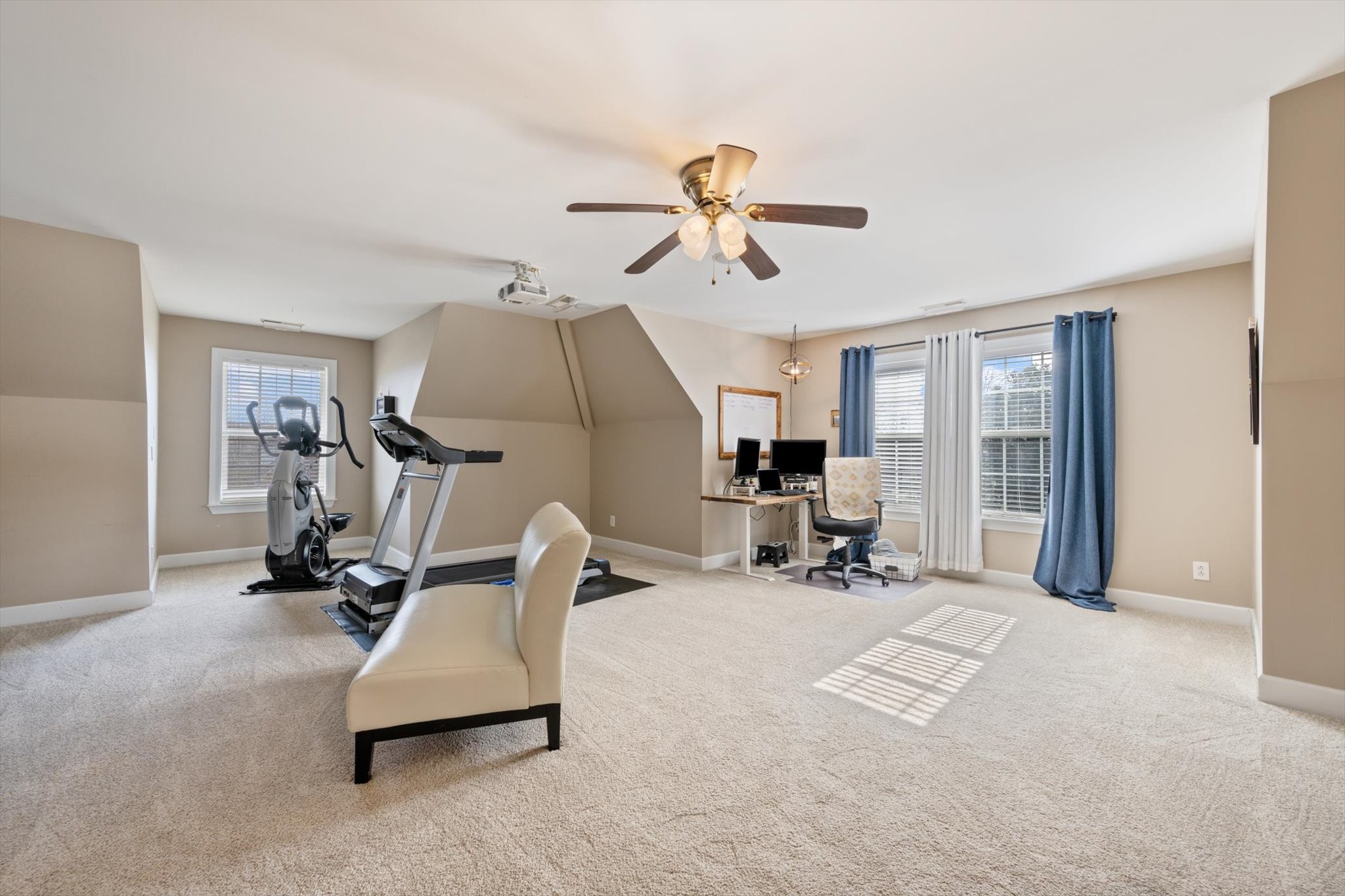 4949 Neyland Way