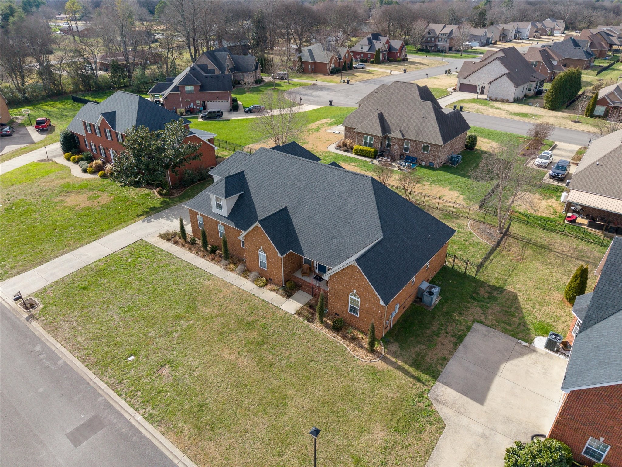 4949 Neyland Way