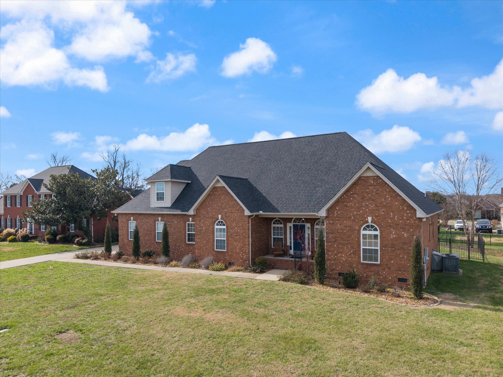 4949 Neyland Way