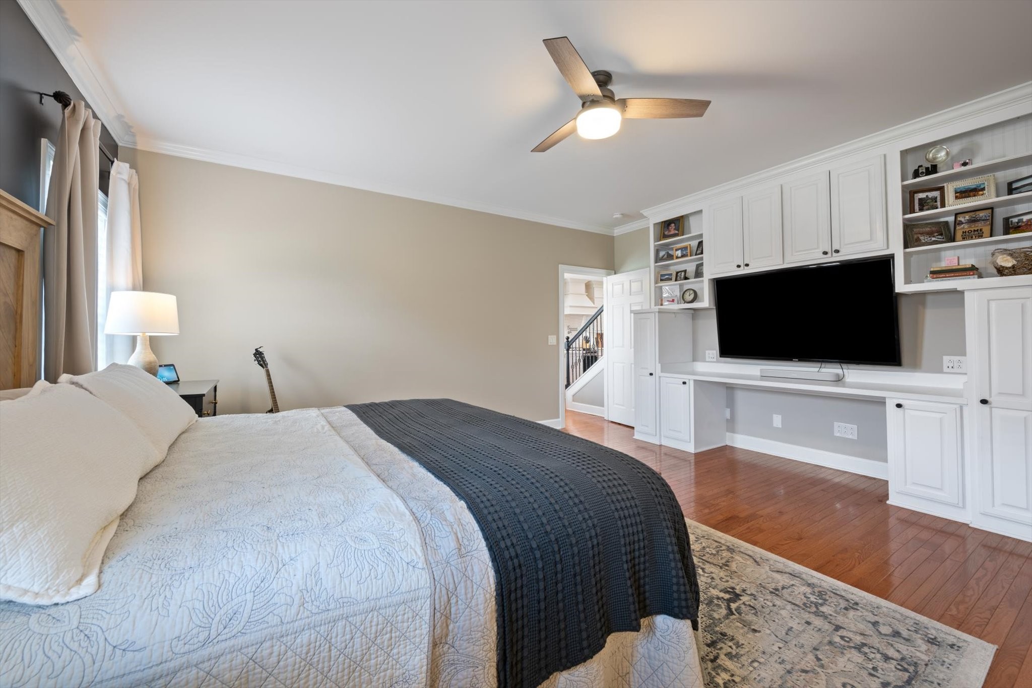4949 Neyland Way
