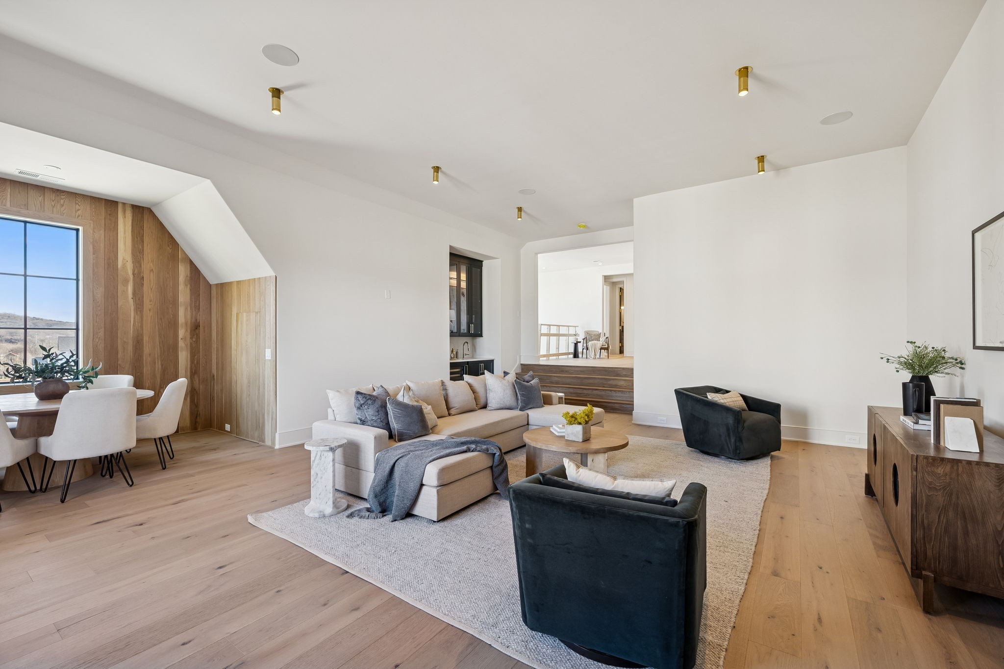 8100 Turning Point Drive