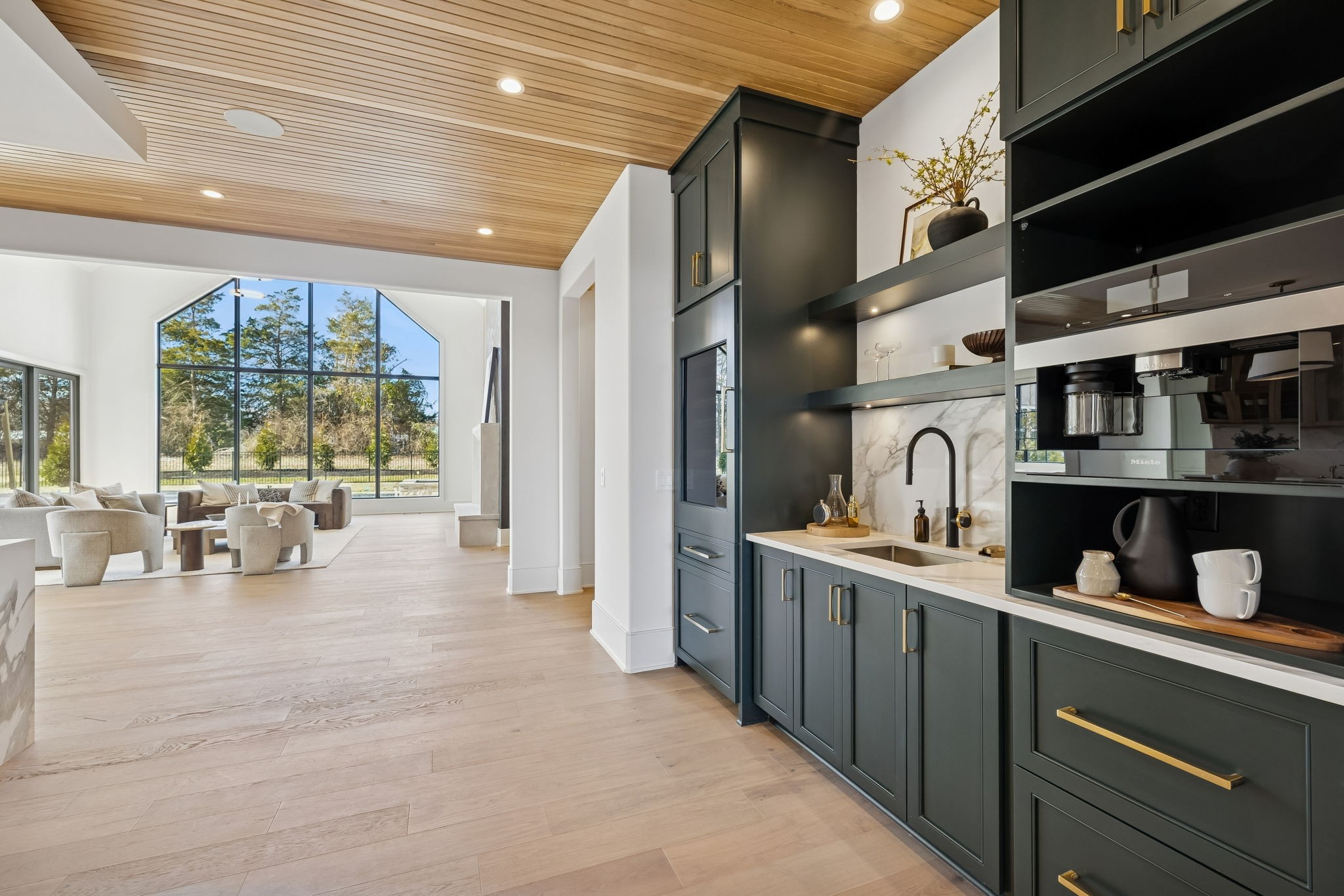 8100 Turning Point Drive