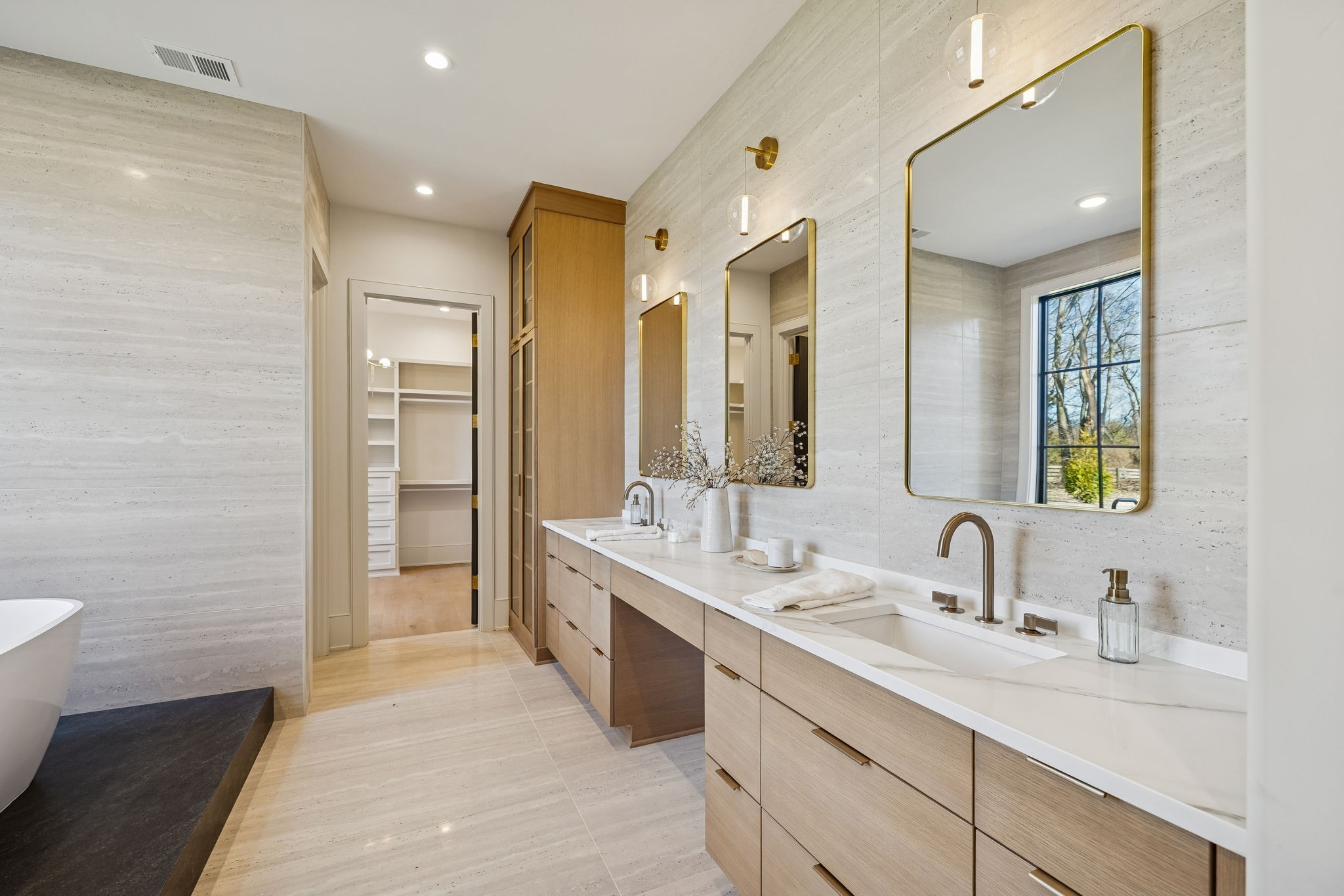 8100 Turning Point Drive