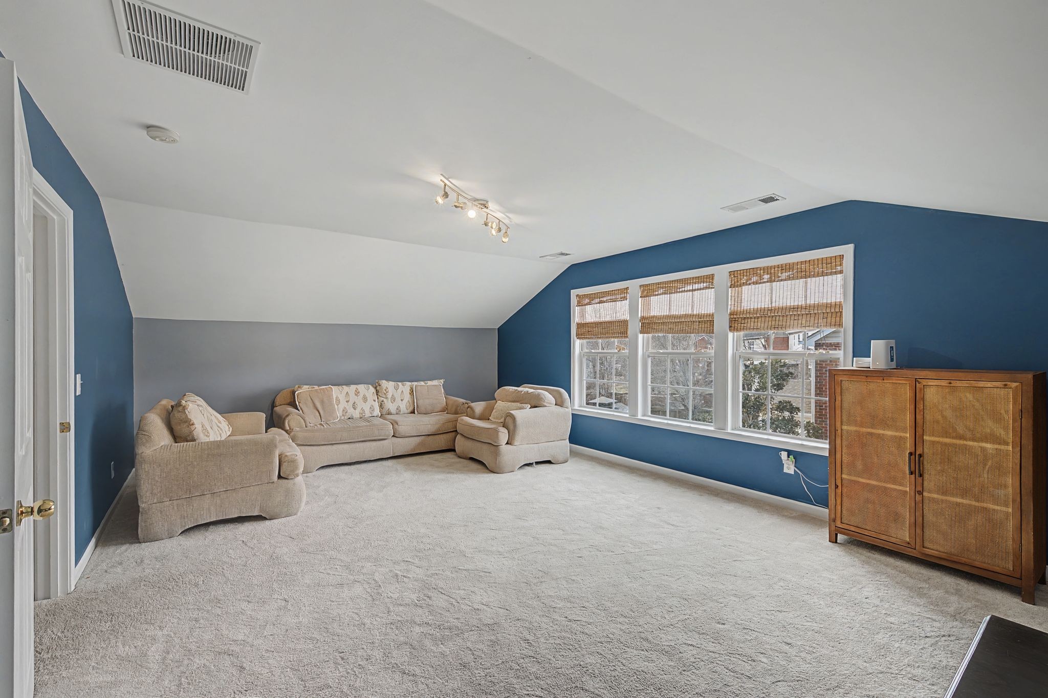 637 Logwood Briar Cir