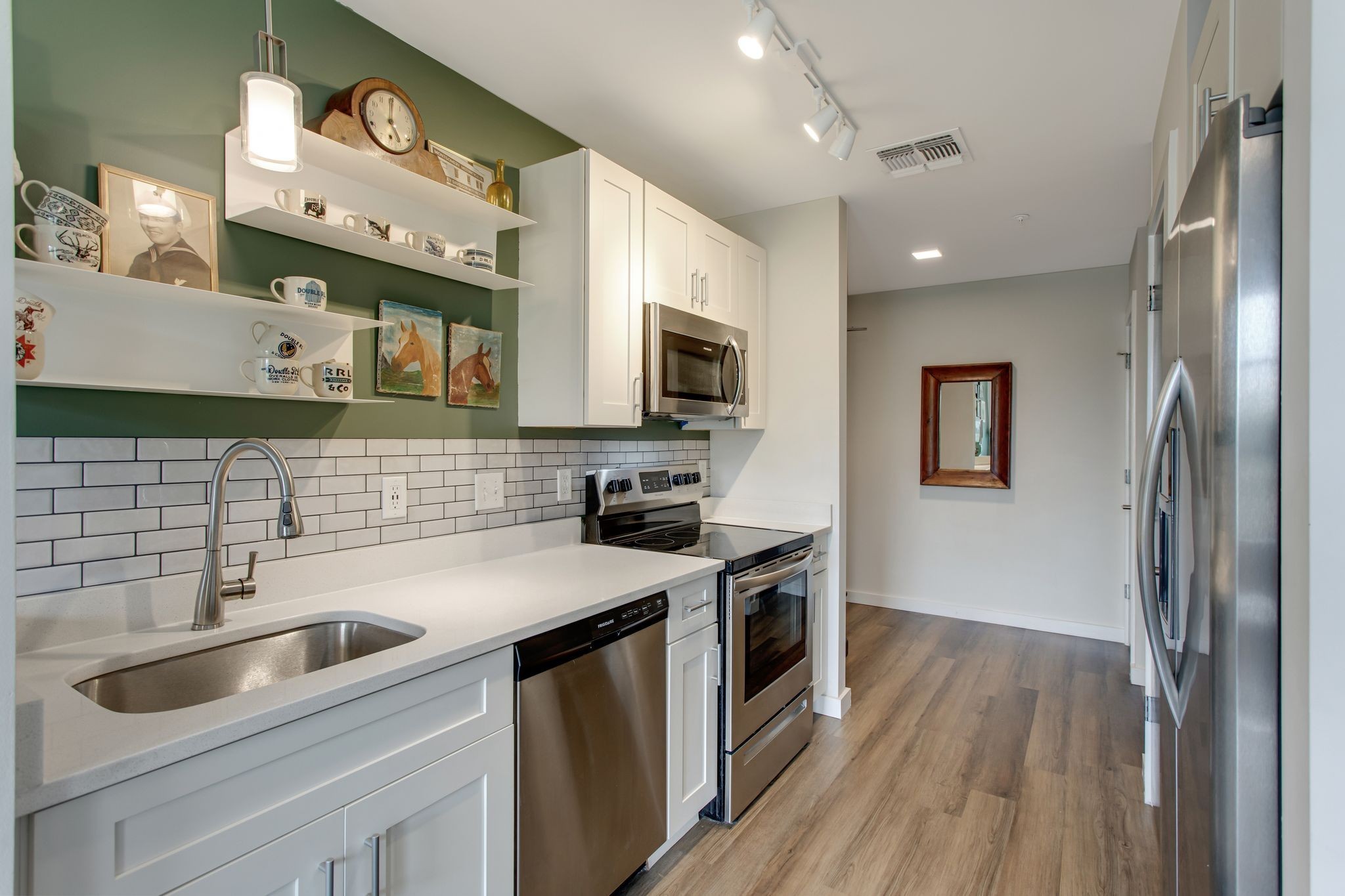 1900 12th Ave, S Unit: 415