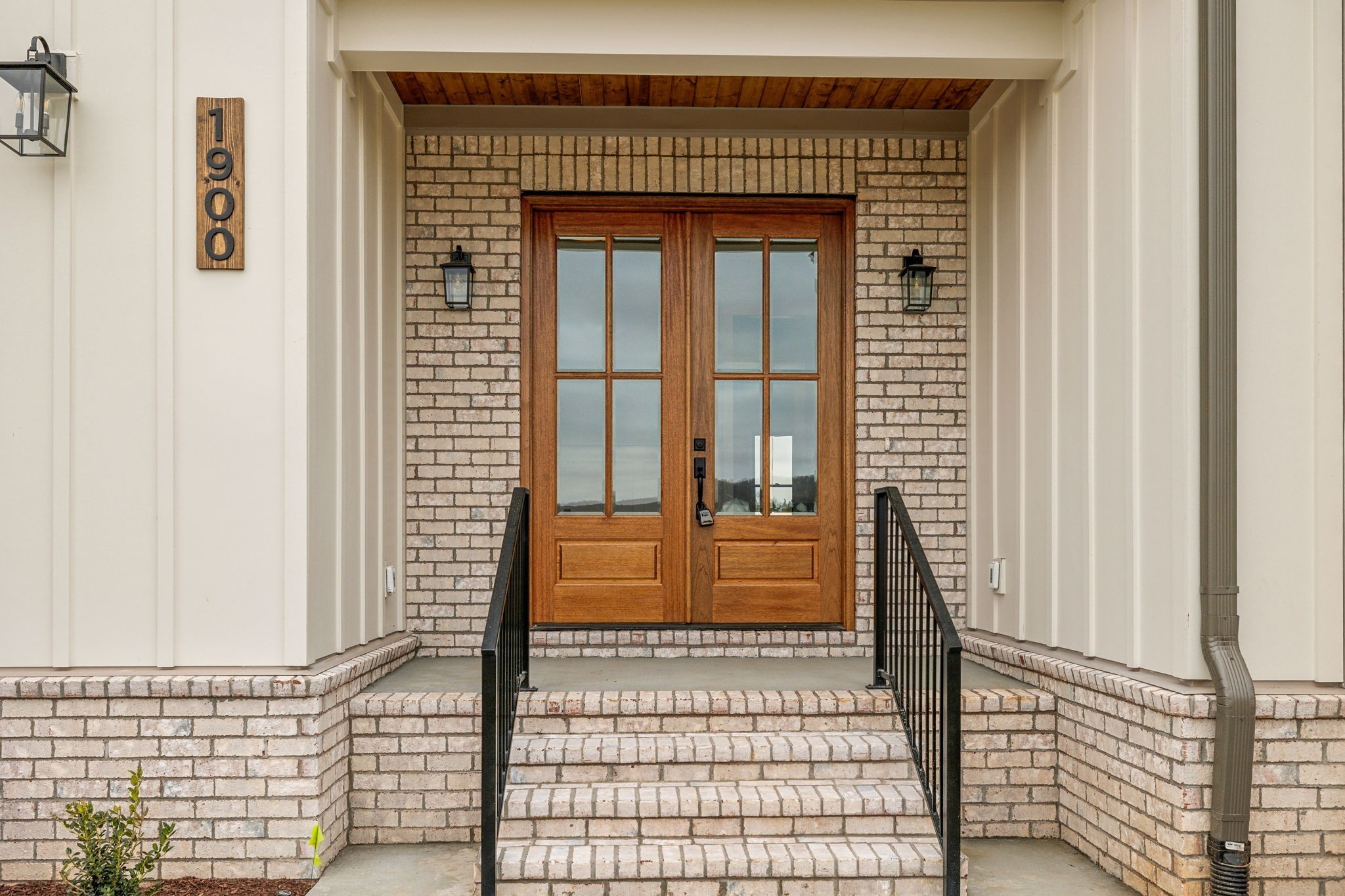 1900 Martha Washington Way