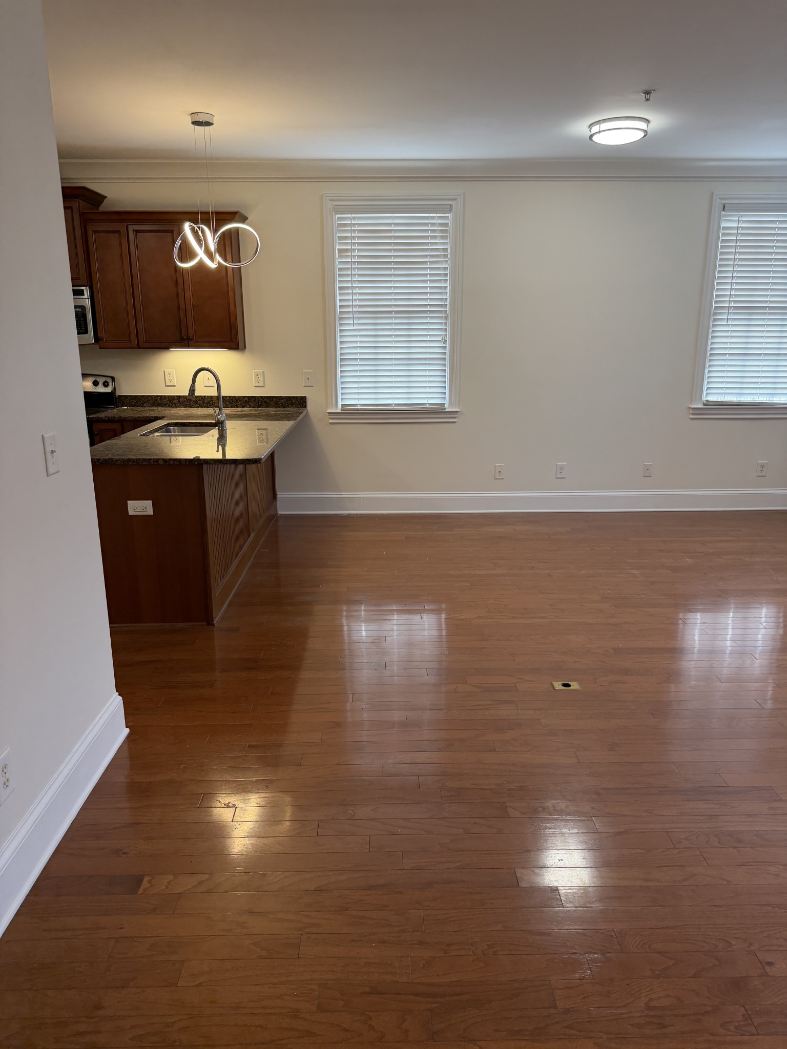 1300 Moher Blvd Unit: 302