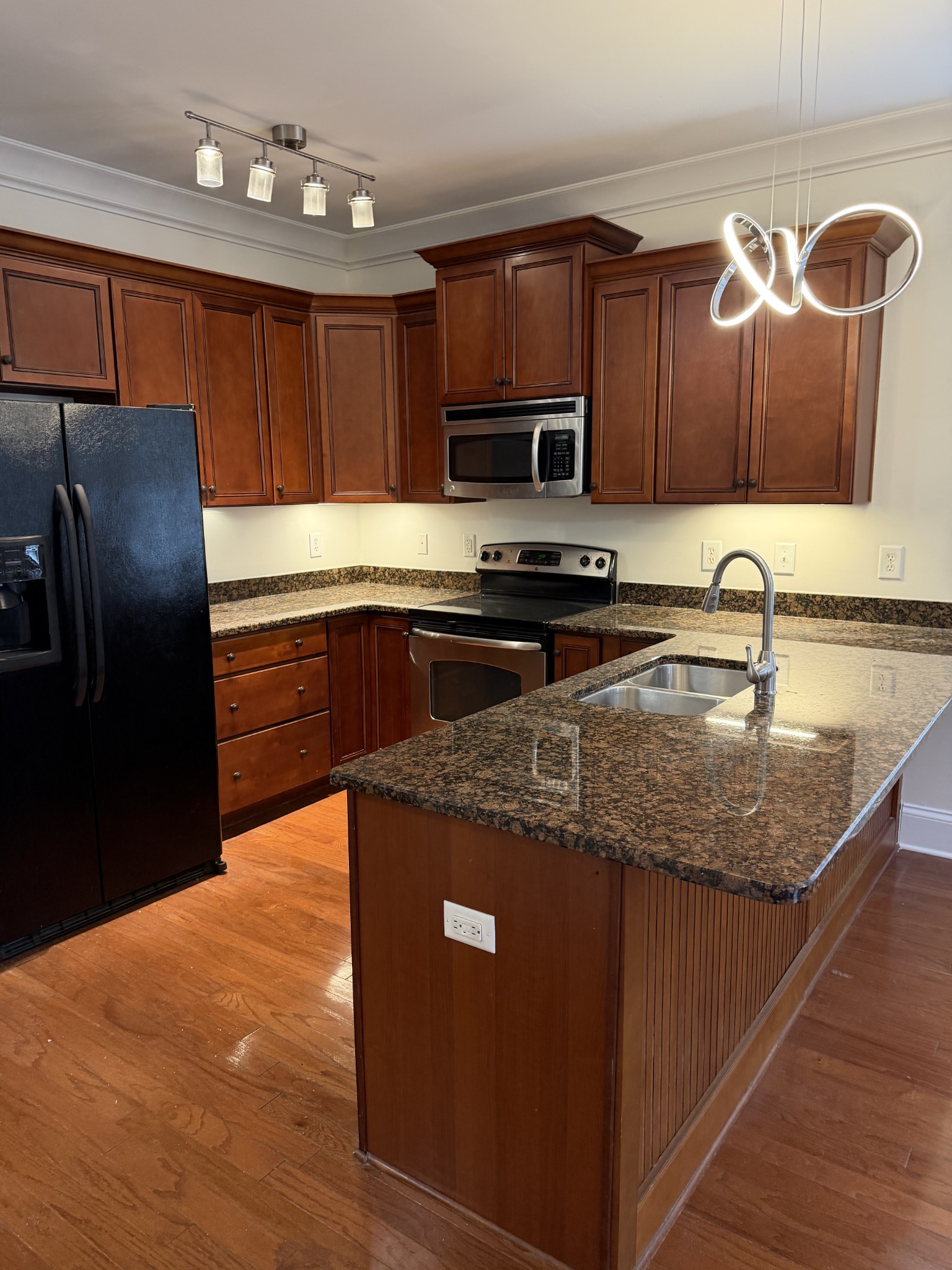 1300 Moher Blvd Unit: 302