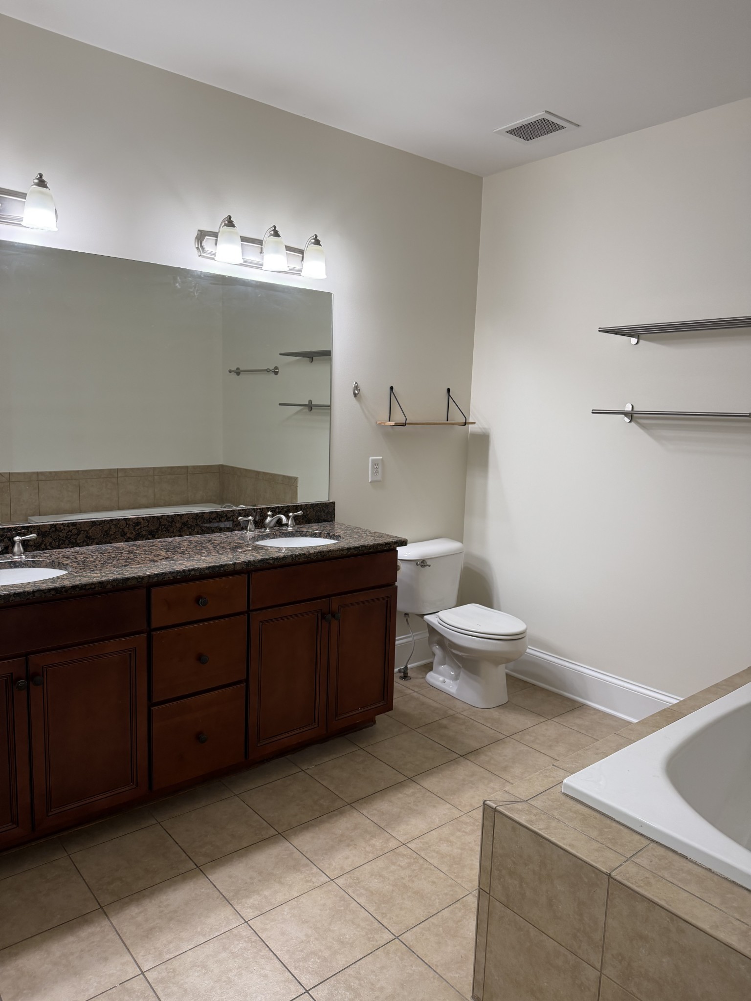 1300 Moher Blvd Unit: 302