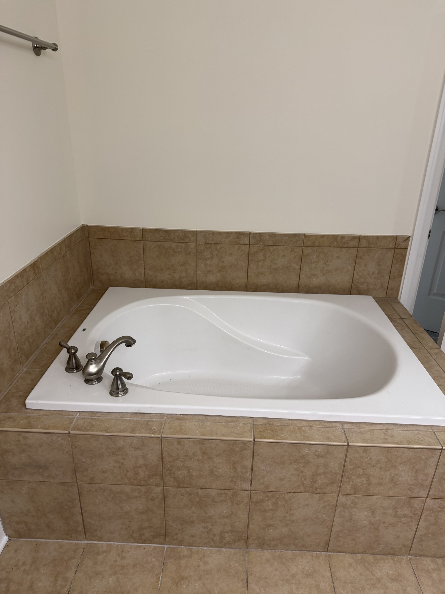 1300 Moher Blvd Unit: 302